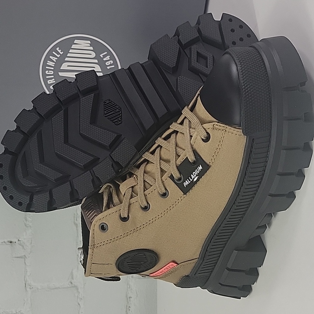 Palladium Revolt Hi Tx Platform Boot Canvas Olive Womens 6.5